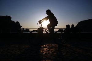 amasra-turkey-sunset-bike_49136_600x450